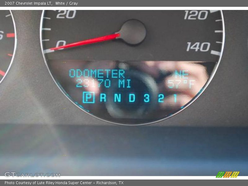 White / Gray 2007 Chevrolet Impala LT