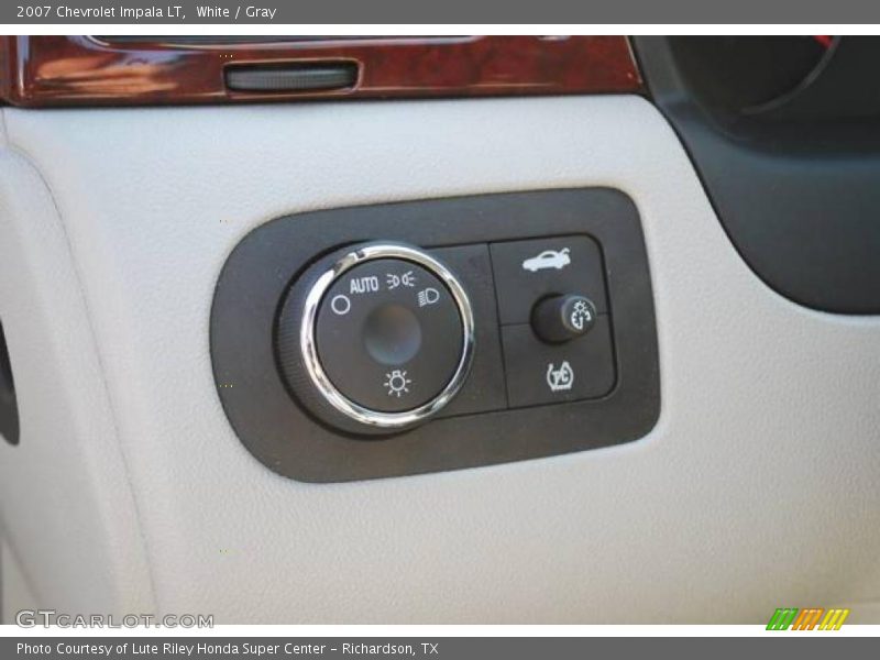White / Gray 2007 Chevrolet Impala LT