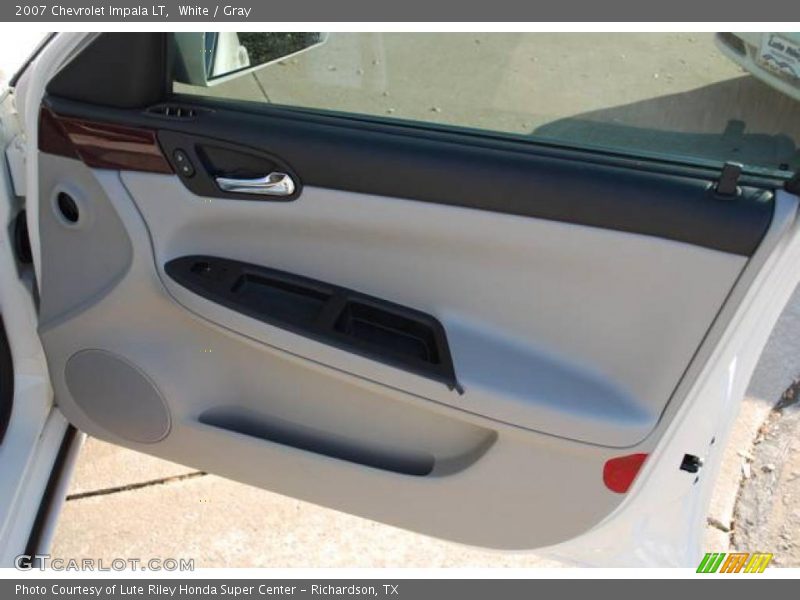 White / Gray 2007 Chevrolet Impala LT