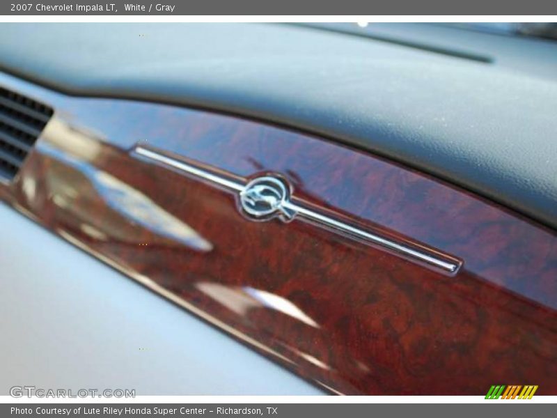 White / Gray 2007 Chevrolet Impala LT