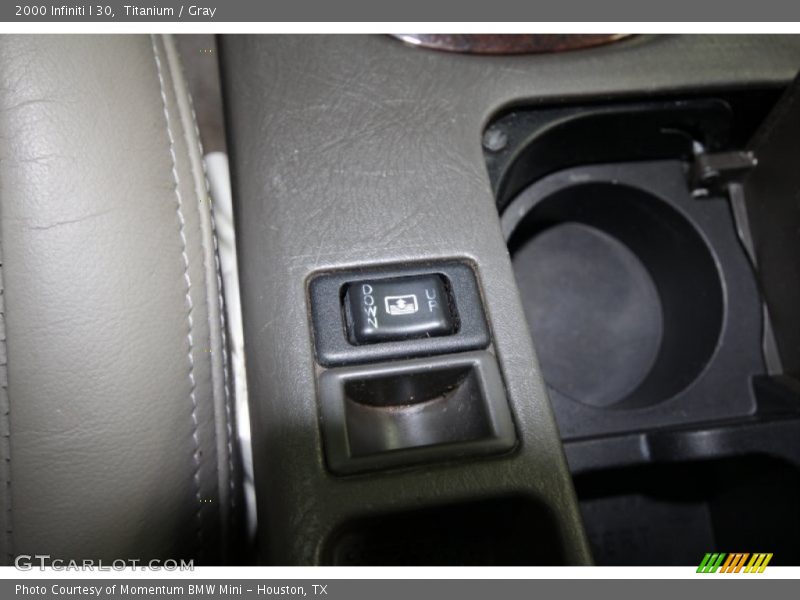 Titanium / Gray 2000 Infiniti I 30