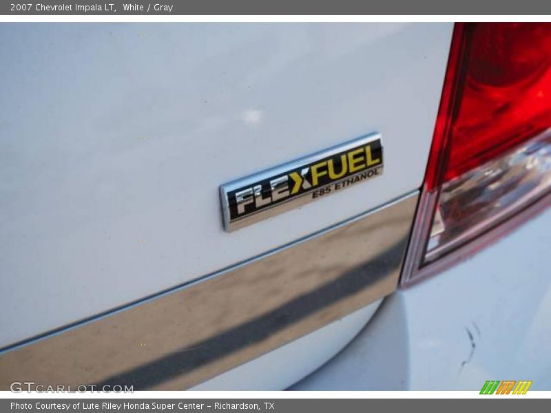 White / Gray 2007 Chevrolet Impala LT