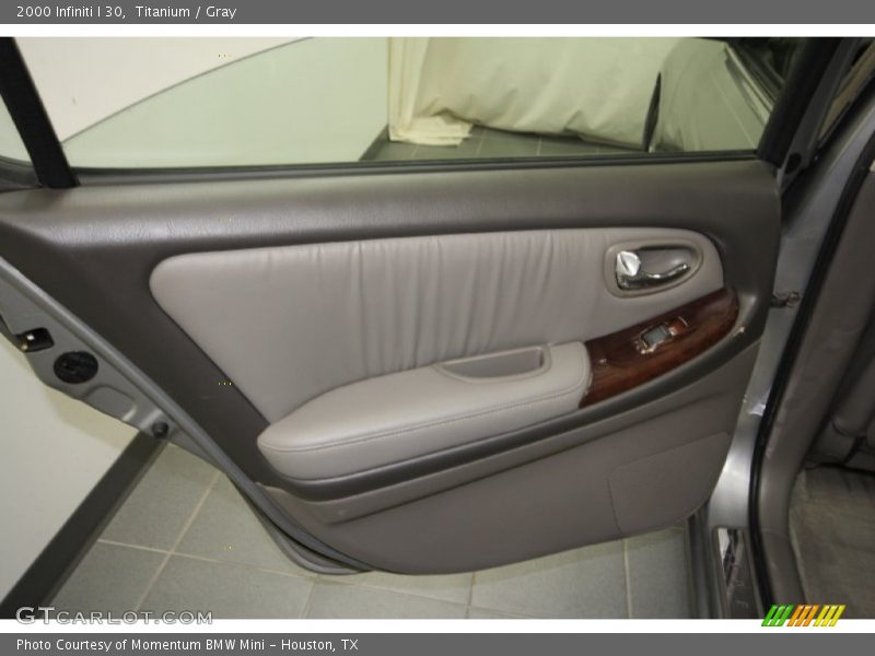 Titanium / Gray 2000 Infiniti I 30