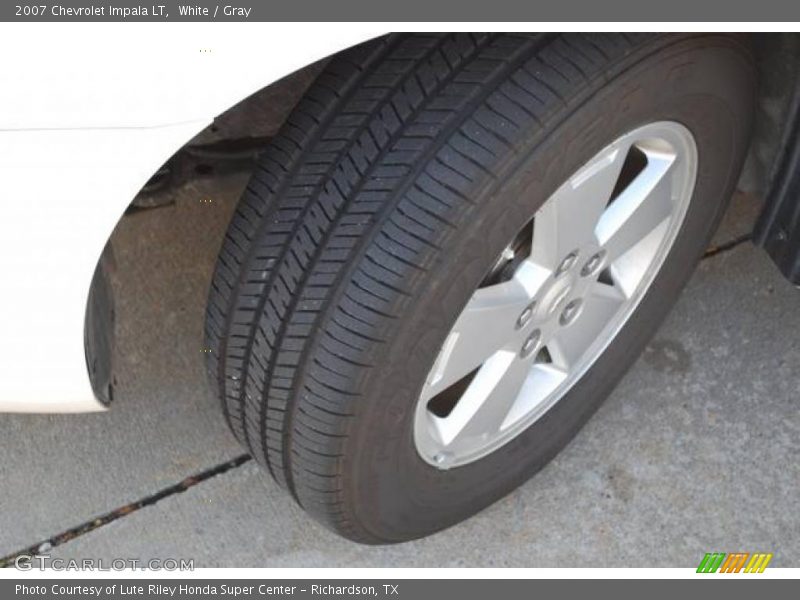 White / Gray 2007 Chevrolet Impala LT