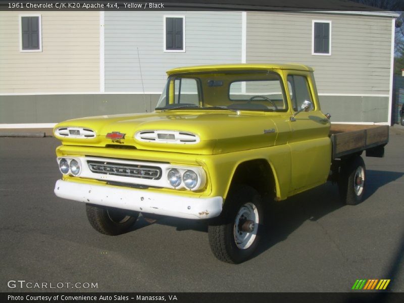 Front 3/4 View of 1961 C/K K20 Apache 4x4
