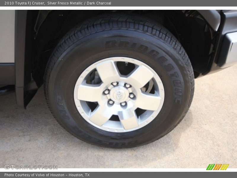Silver Fresco Metallic / Dark Charcoal 2010 Toyota FJ Cruiser