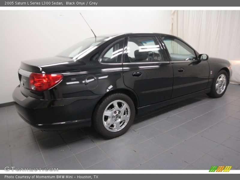 Black Onyx / Grey 2005 Saturn L Series L300 Sedan