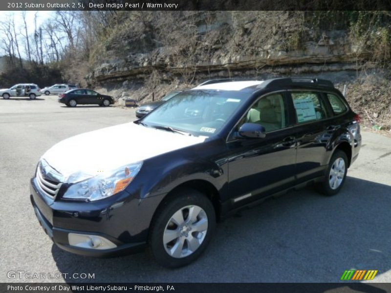Deep Indigo Pearl / Warm Ivory 2012 Subaru Outback 2.5i