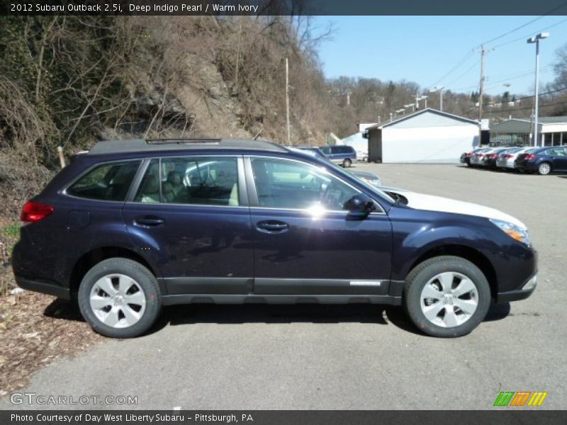 Deep Indigo Pearl / Warm Ivory 2012 Subaru Outback 2.5i