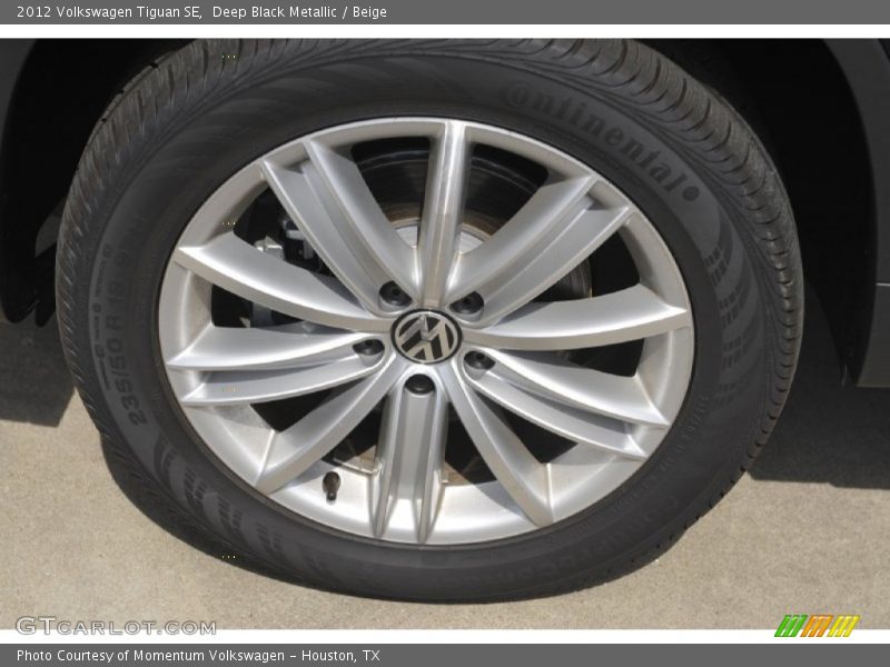 Deep Black Metallic / Beige 2012 Volkswagen Tiguan SE