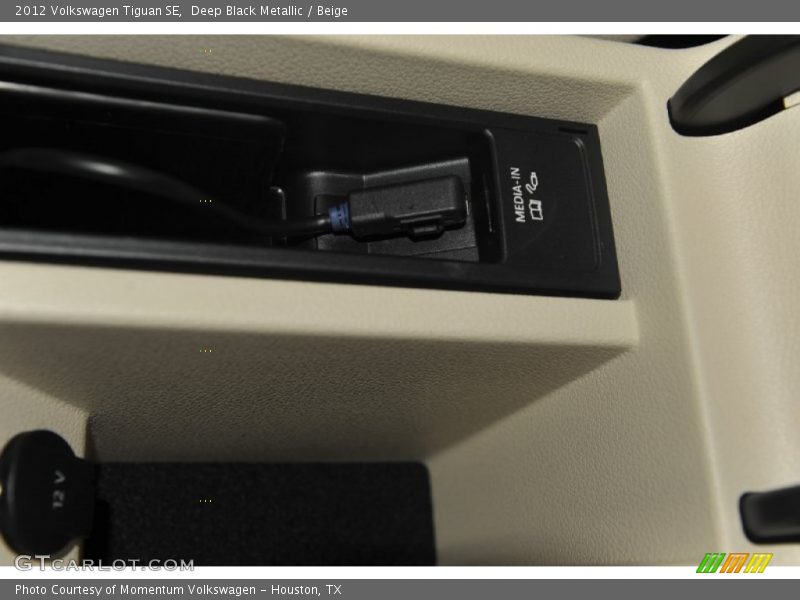 Deep Black Metallic / Beige 2012 Volkswagen Tiguan SE