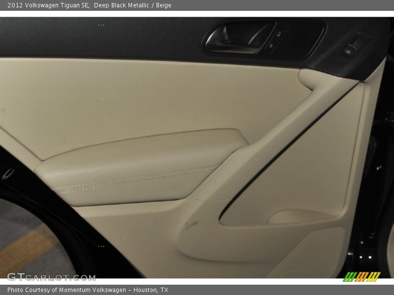 Deep Black Metallic / Beige 2012 Volkswagen Tiguan SE