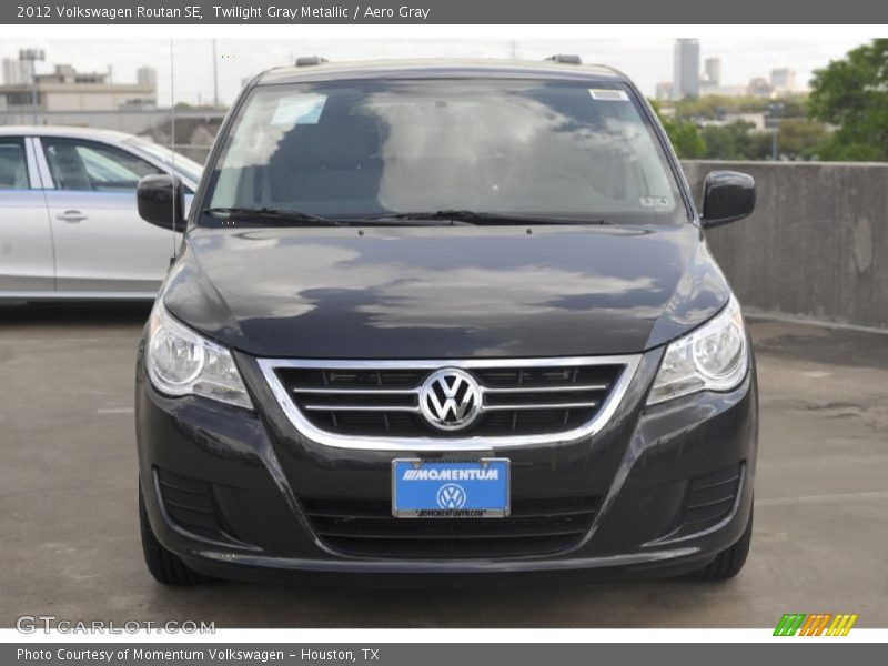 Twilight Gray Metallic / Aero Gray 2012 Volkswagen Routan SE