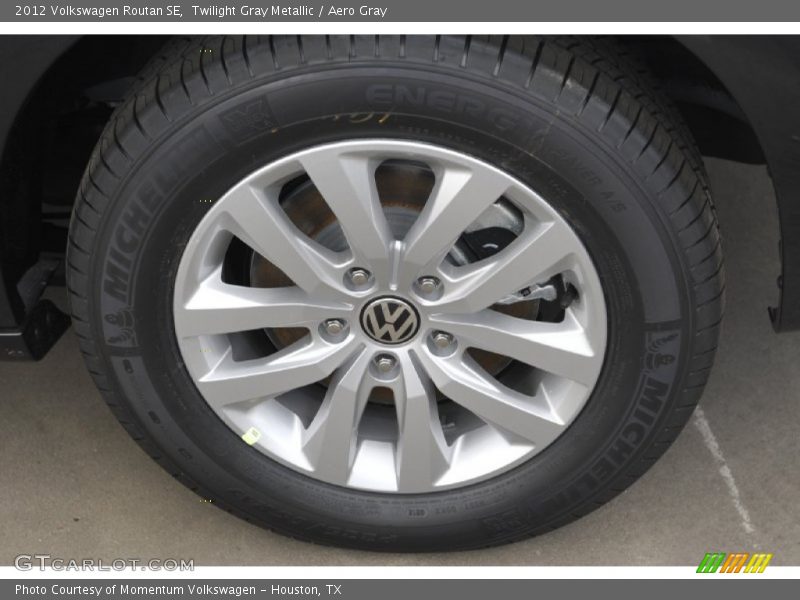 Twilight Gray Metallic / Aero Gray 2012 Volkswagen Routan SE