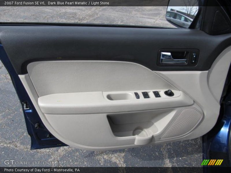 Dark Blue Pearl Metallic / Light Stone 2007 Ford Fusion SE V6