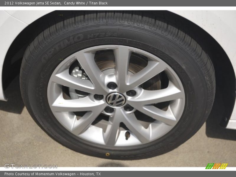 Candy White / Titan Black 2012 Volkswagen Jetta SE Sedan