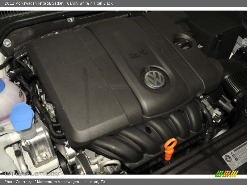 Candy White / Titan Black 2012 Volkswagen Jetta SE Sedan