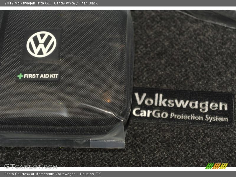 Candy White / Titan Black 2012 Volkswagen Jetta GLI