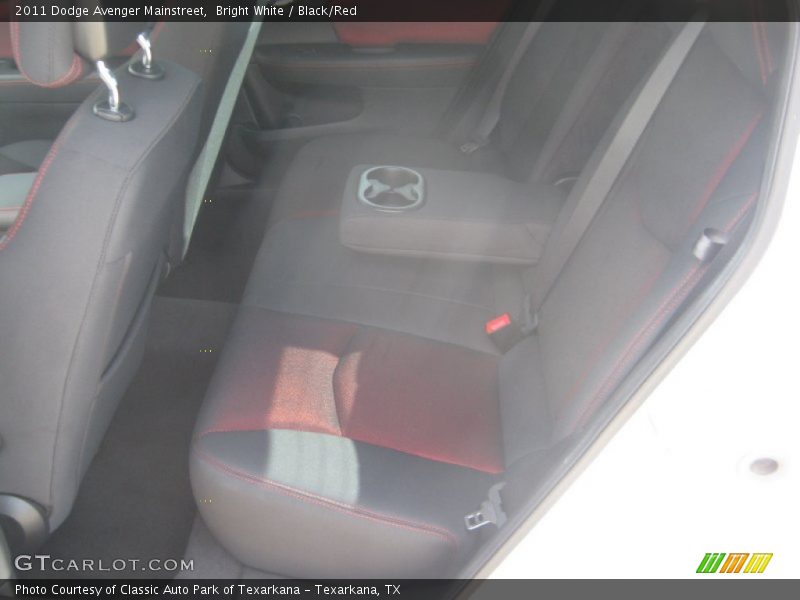 Bright White / Black/Red 2011 Dodge Avenger Mainstreet