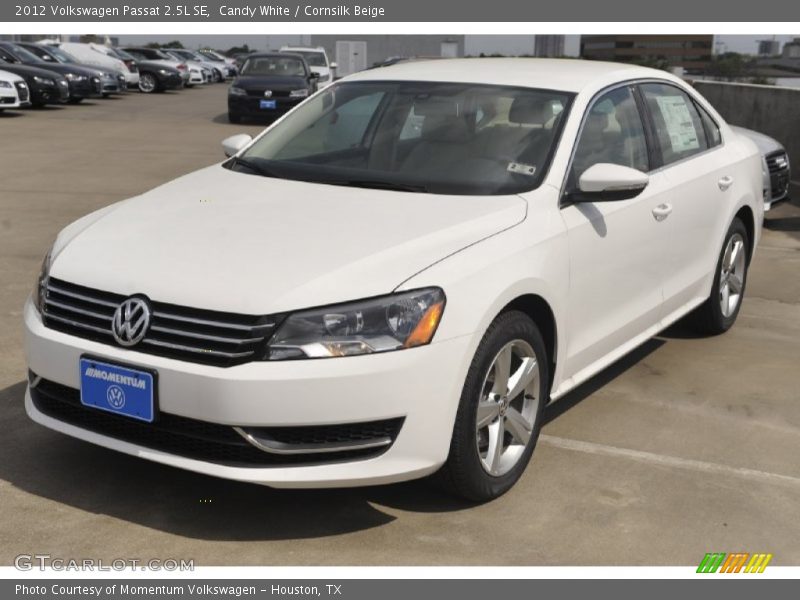 Candy White / Cornsilk Beige 2012 Volkswagen Passat 2.5L SE