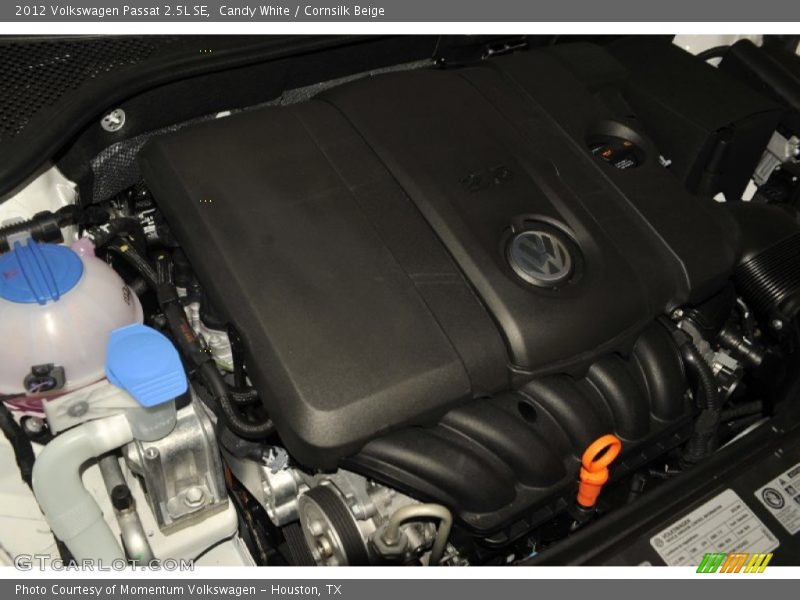 Candy White / Cornsilk Beige 2012 Volkswagen Passat 2.5L SE