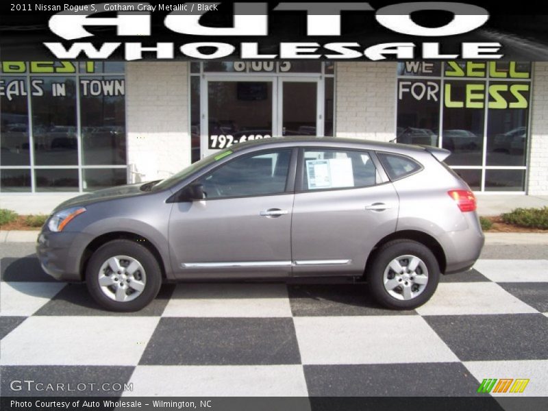 Gotham Gray Metallic / Black 2011 Nissan Rogue S