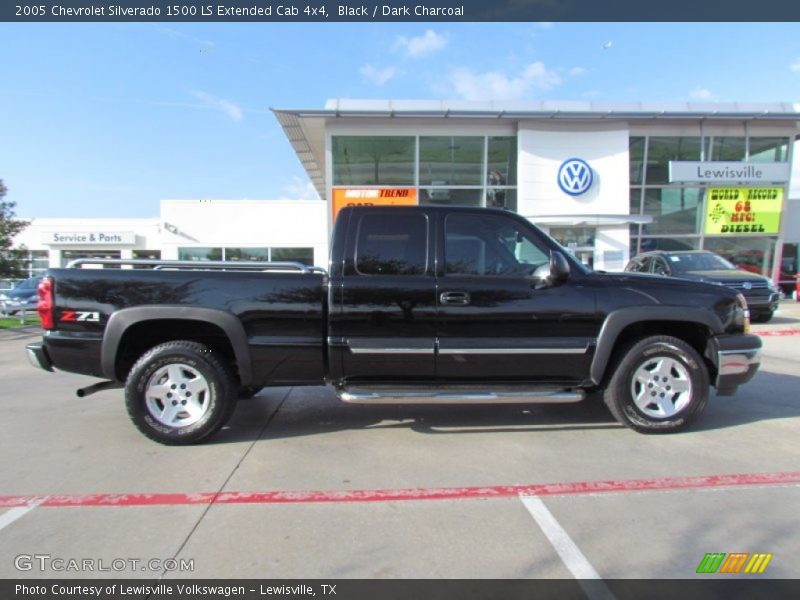 Black / Dark Charcoal 2005 Chevrolet Silverado 1500 LS Extended Cab 4x4