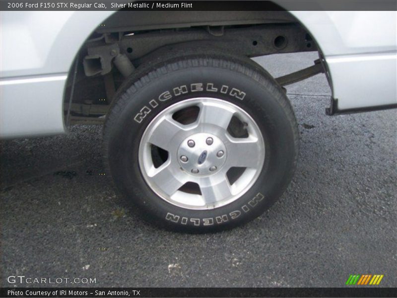 Silver Metallic / Medium Flint 2006 Ford F150 STX Regular Cab