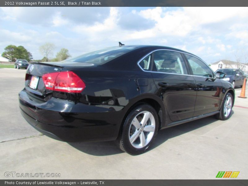 Black / Titan Black 2012 Volkswagen Passat 2.5L SE