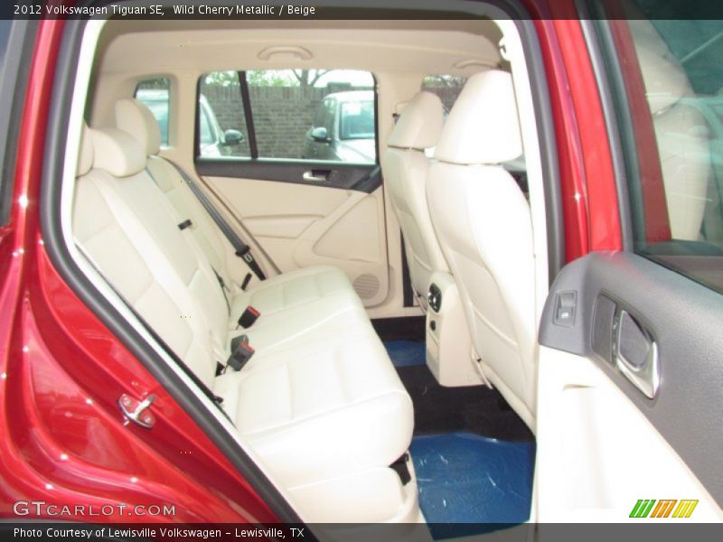 Wild Cherry Metallic / Beige 2012 Volkswagen Tiguan SE