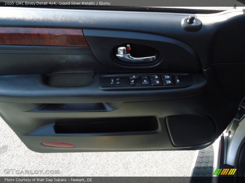 Liquid Silver Metallic / Ebony 2005 GMC Envoy Denali 4x4