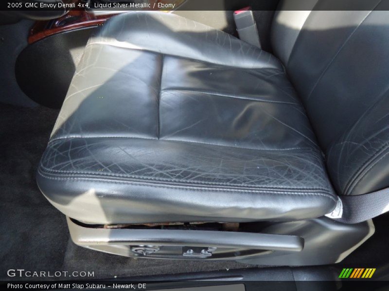Liquid Silver Metallic / Ebony 2005 GMC Envoy Denali 4x4