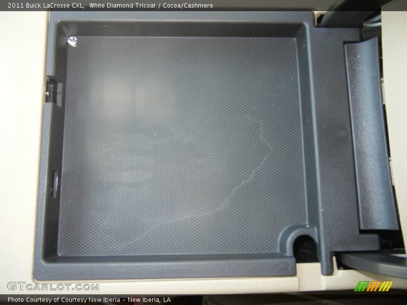 White Diamond Tricoat / Cocoa/Cashmere 2011 Buick LaCrosse CXL