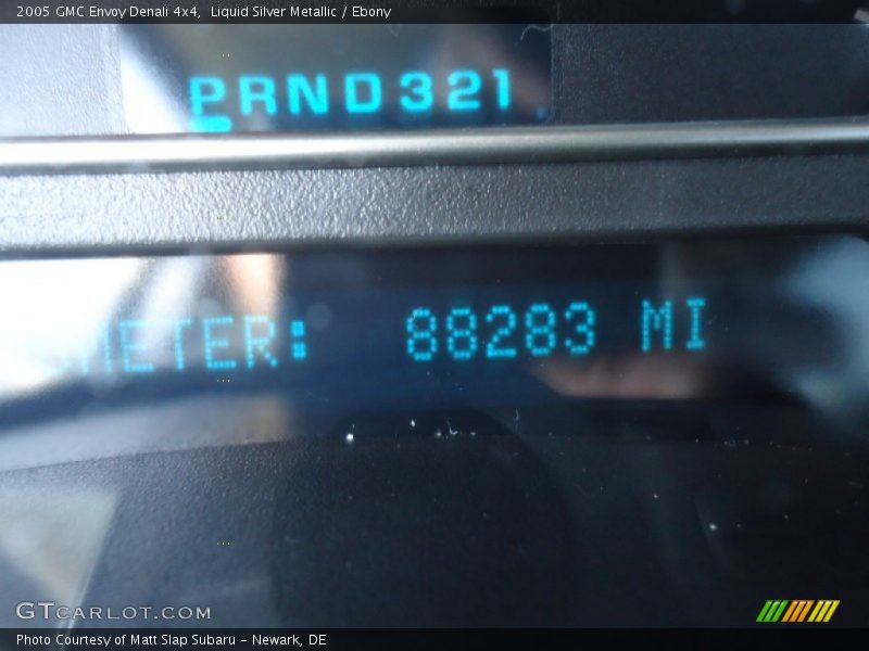 Liquid Silver Metallic / Ebony 2005 GMC Envoy Denali 4x4