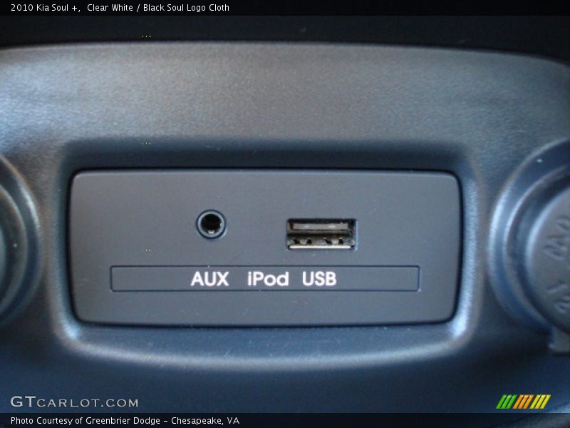Clear White / Black Soul Logo Cloth 2010 Kia Soul +