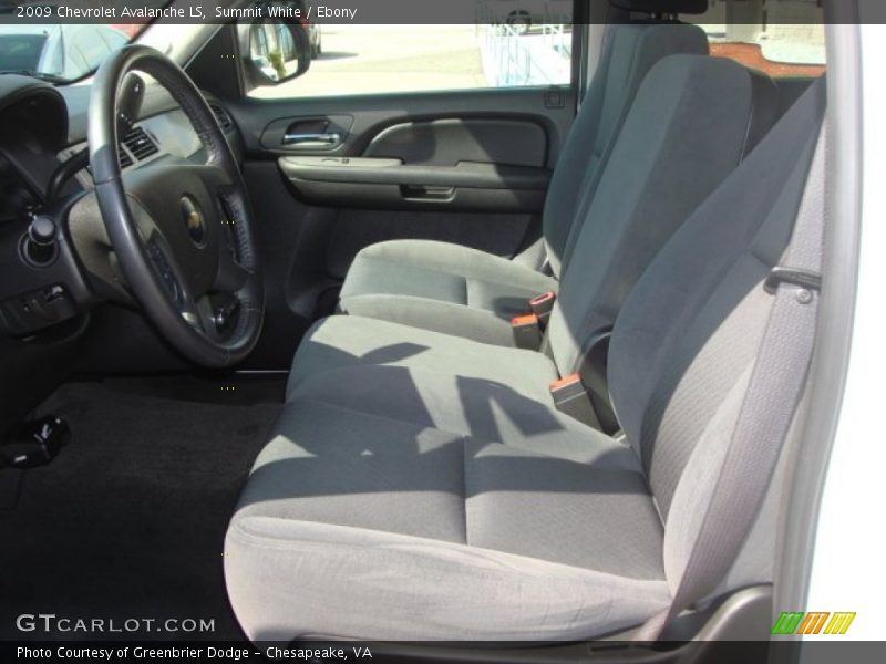 Summit White / Ebony 2009 Chevrolet Avalanche LS