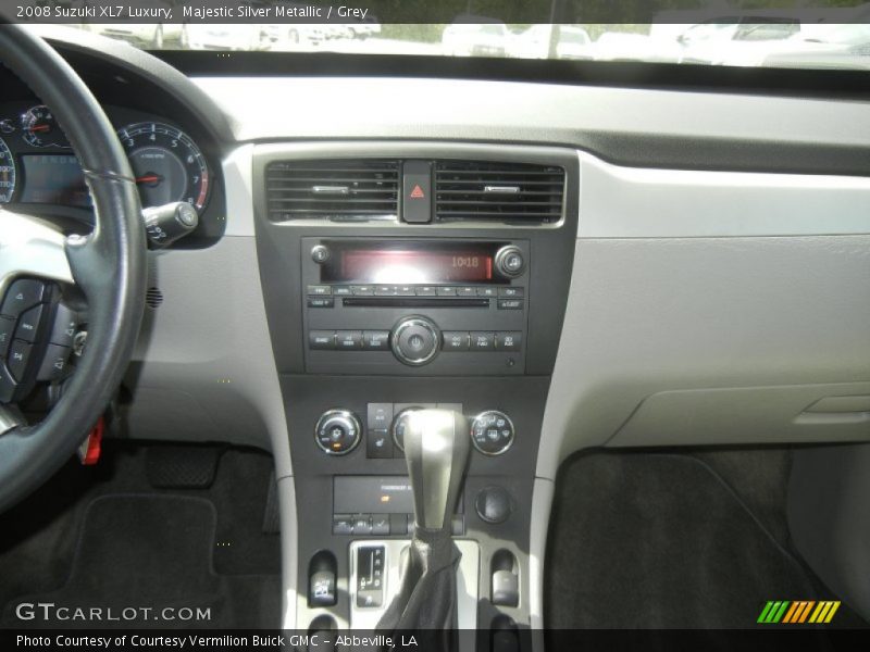 Majestic Silver Metallic / Grey 2008 Suzuki XL7 Luxury