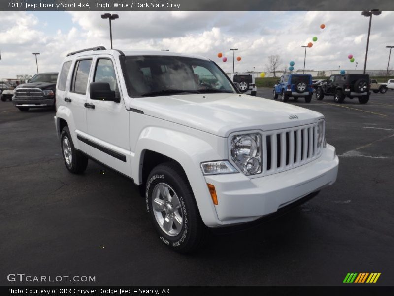 Bright White / Dark Slate Gray 2012 Jeep Liberty Sport 4x4