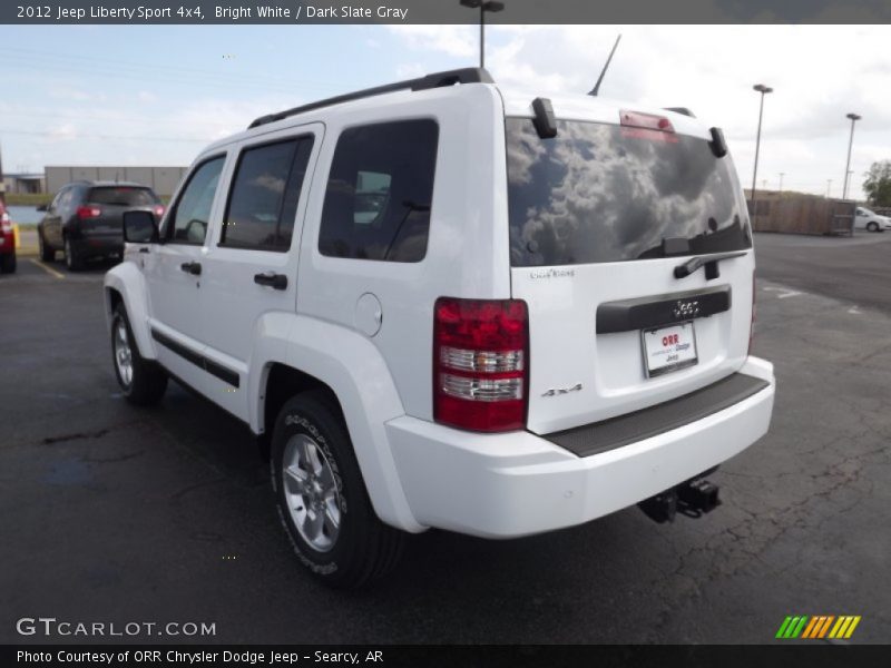 Bright White / Dark Slate Gray 2012 Jeep Liberty Sport 4x4