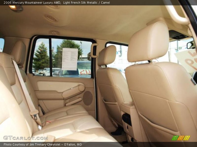 Light French Silk Metallic / Camel 2006 Mercury Mountaineer Luxury AWD