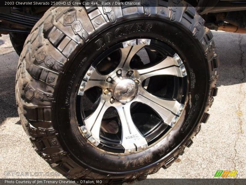 Custom Wheels of 2003 Silverado 2500HD LS Crew Cab 4x4