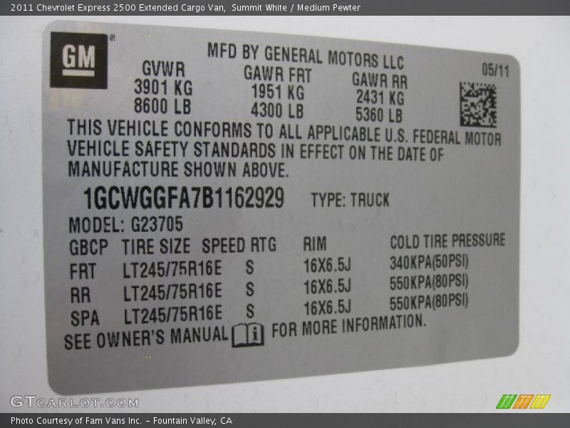 Summit White / Medium Pewter 2011 Chevrolet Express 2500 Extended Cargo Van