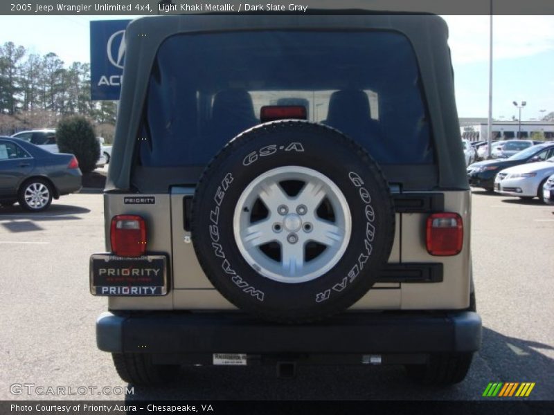 Light Khaki Metallic / Dark Slate Gray 2005 Jeep Wrangler Unlimited 4x4