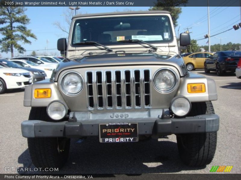 Light Khaki Metallic / Dark Slate Gray 2005 Jeep Wrangler Unlimited 4x4