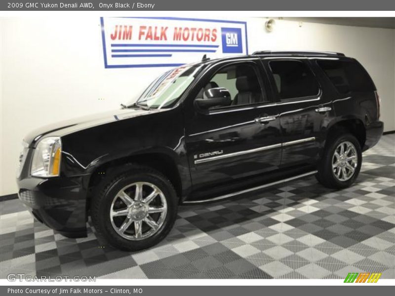 Onyx Black / Ebony 2009 GMC Yukon Denali AWD