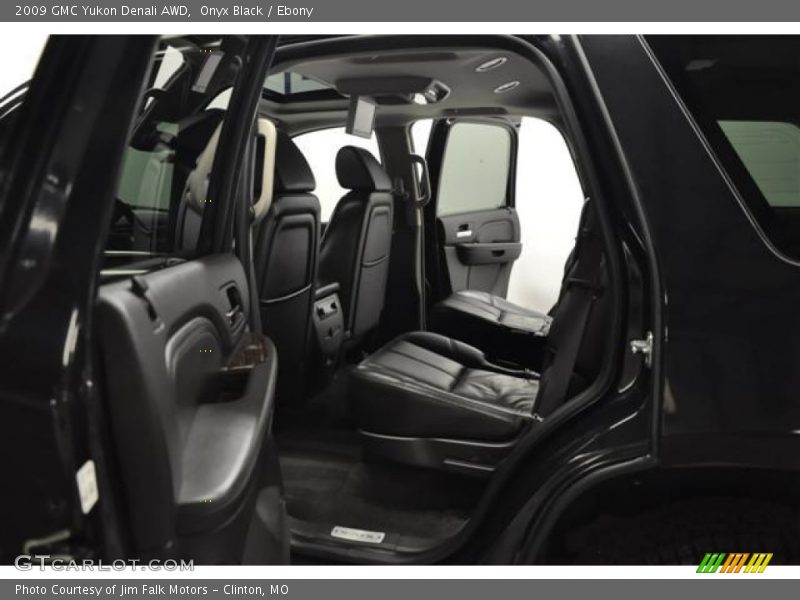 Onyx Black / Ebony 2009 GMC Yukon Denali AWD