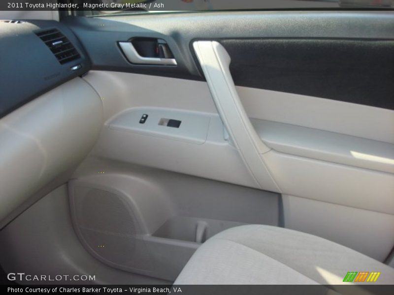 Magnetic Gray Metallic / Ash 2011 Toyota Highlander