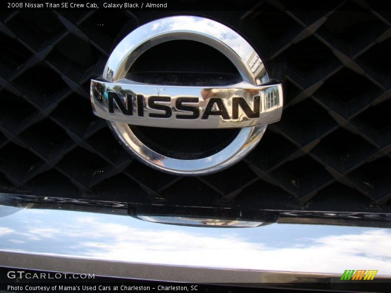 Galaxy Black / Almond 2008 Nissan Titan SE Crew Cab