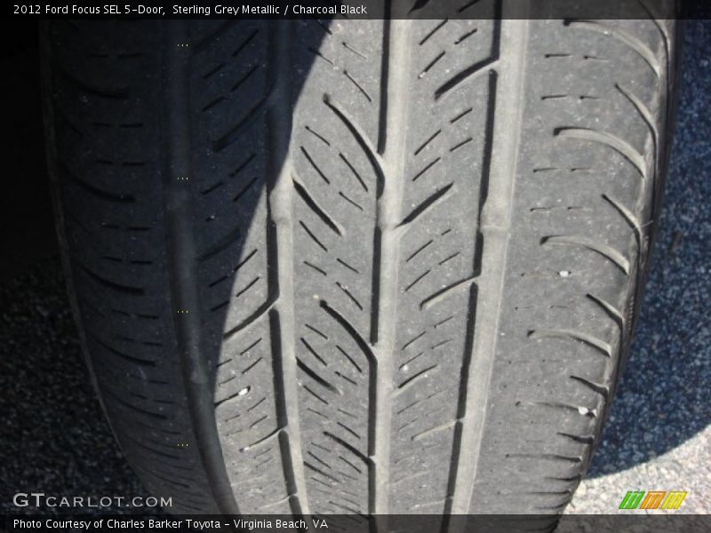 Sterling Grey Metallic / Charcoal Black 2012 Ford Focus SEL 5-Door