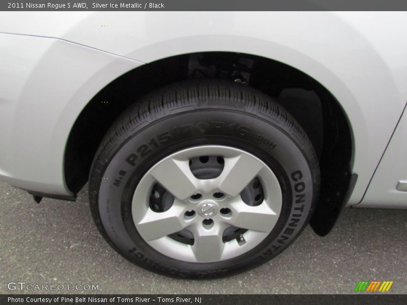 Silver Ice Metallic / Black 2011 Nissan Rogue S AWD
